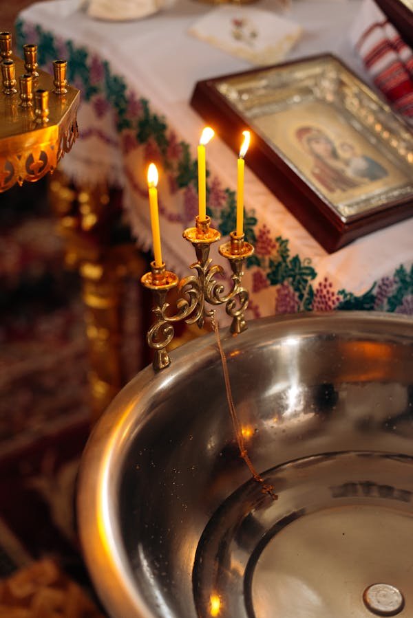 Choisir la médaille pour baptême religieux idéale