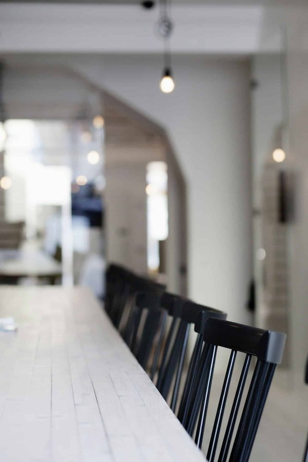 Table extensible 12 personnes : convivialité, polyvalence et style